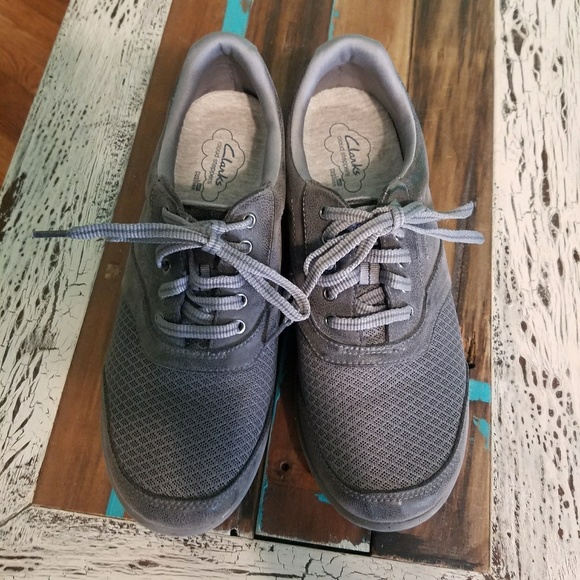 cloudstepper tennis shoes